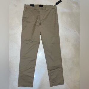 34 x 32 Banana Republic Pants Core Temp Chino Khaki NWT